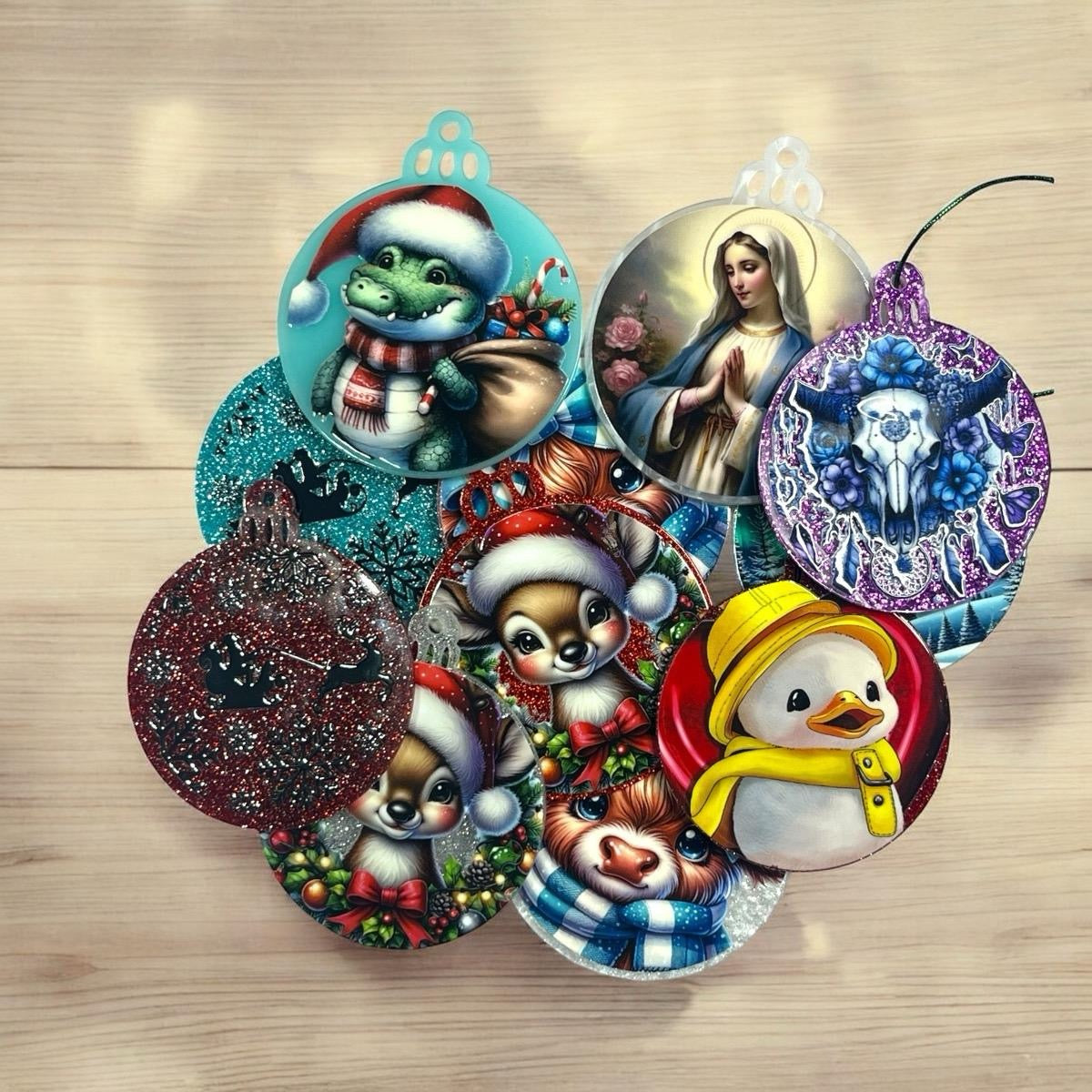 Ornaments made on live