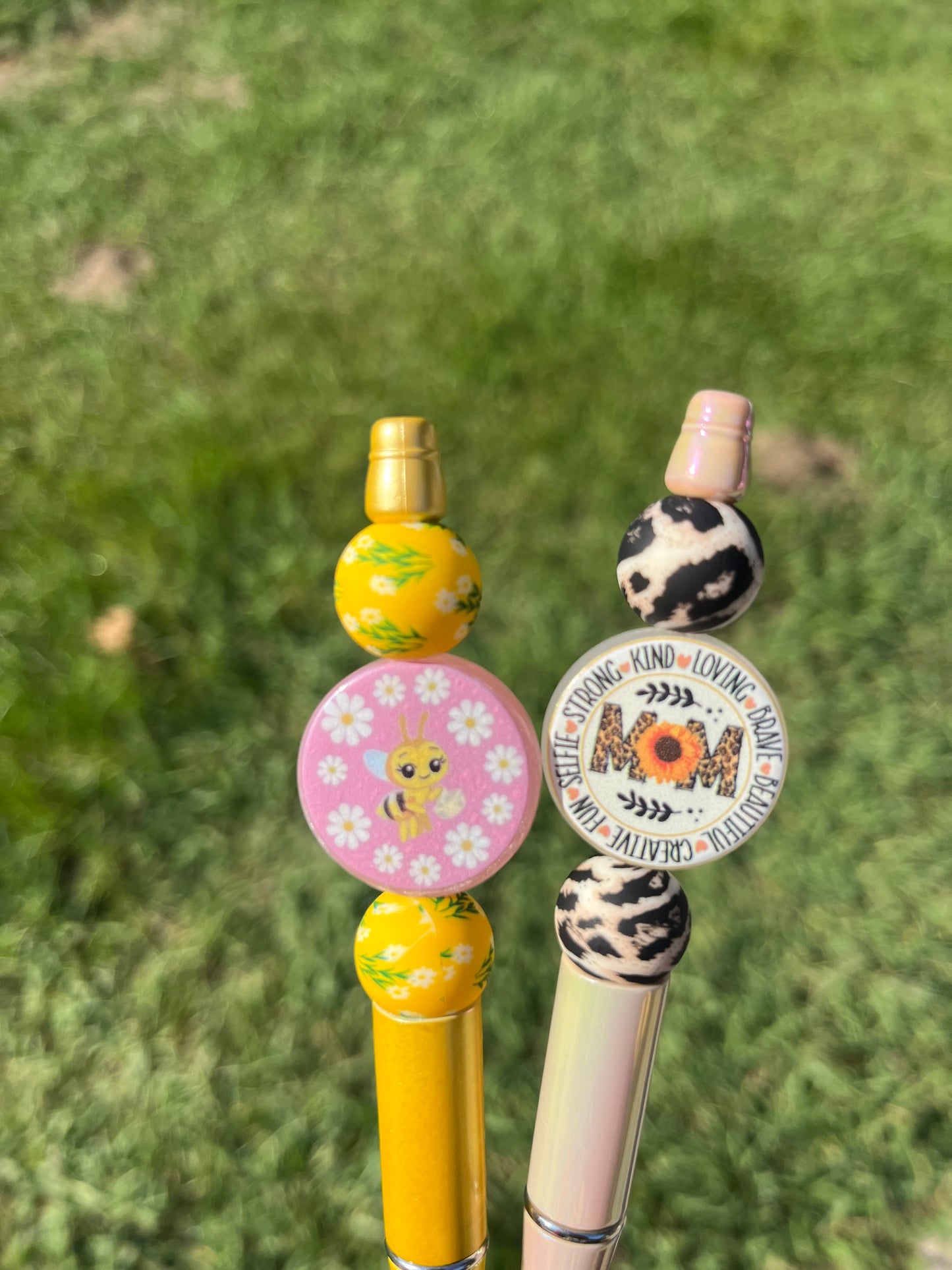 Beaded pen made on live