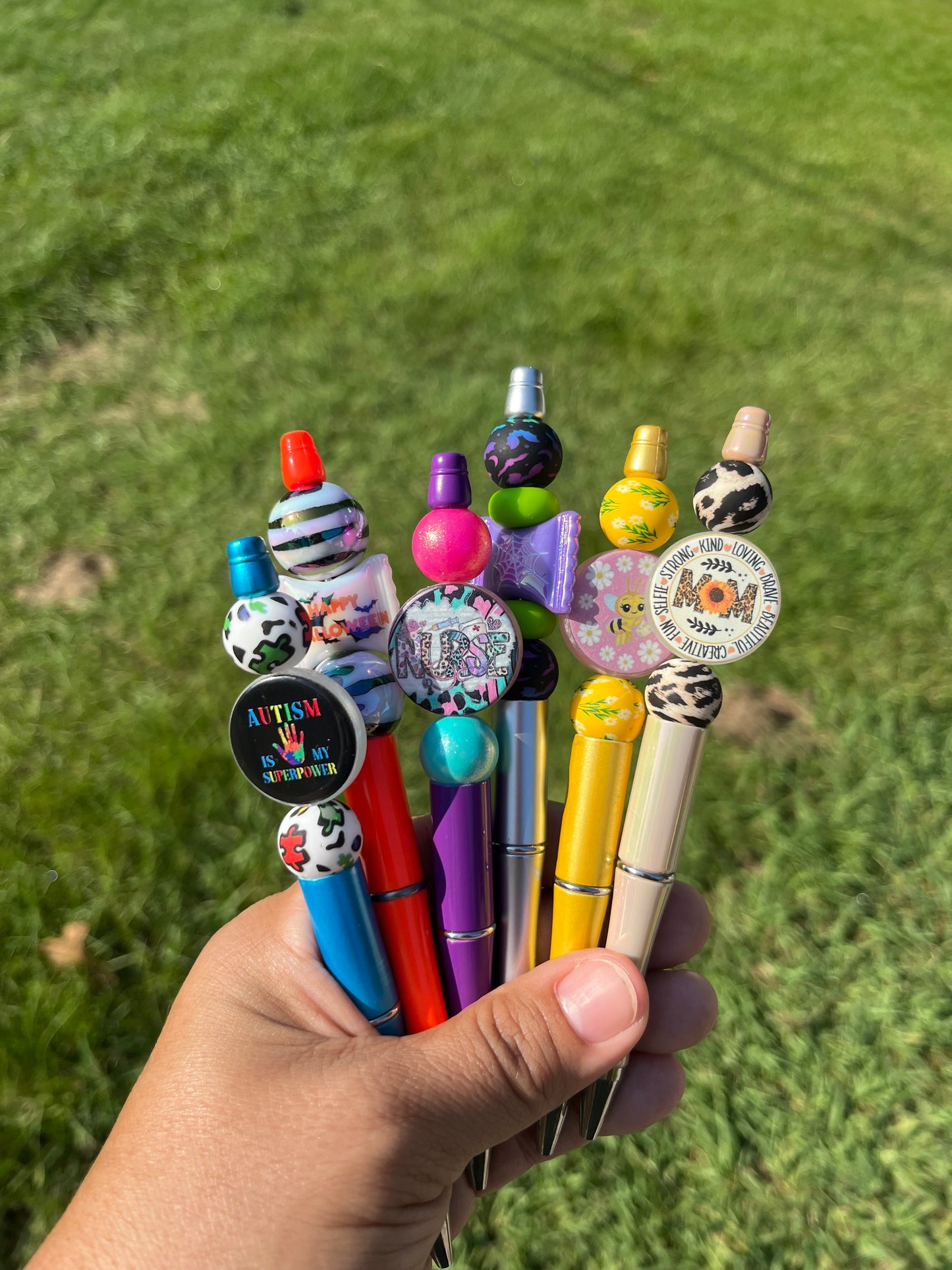 Beaded pen made on live