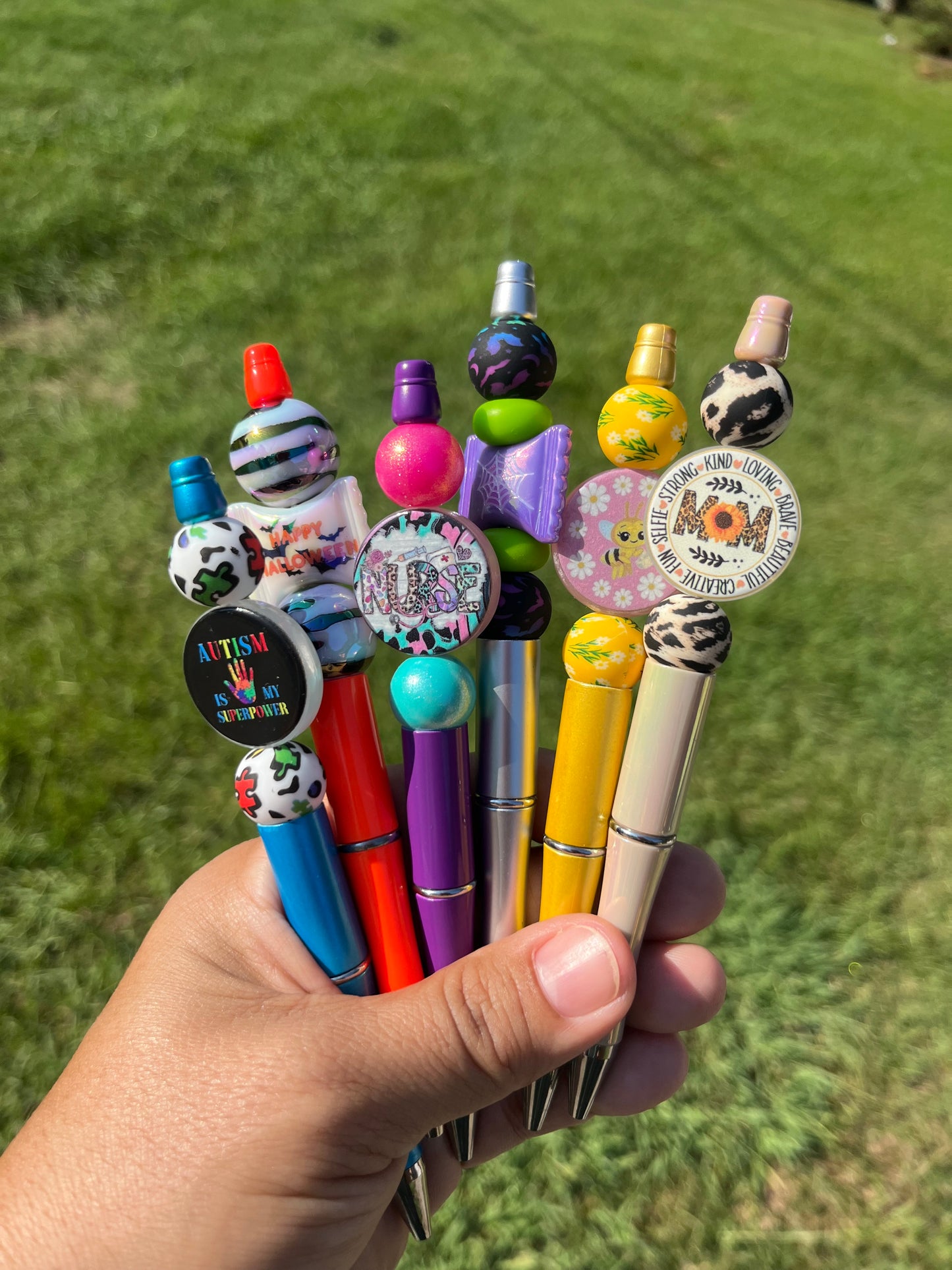 Beaded pen made on live