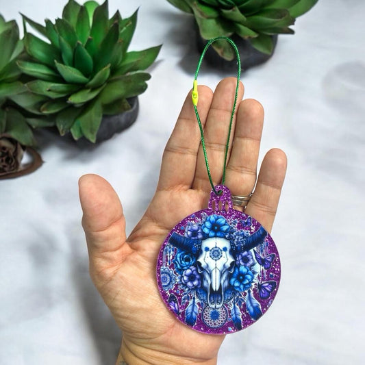 Ornaments made on live